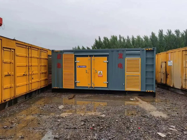 朝阳柴油发电机如何判断干式空气滤清器是否需要更换？