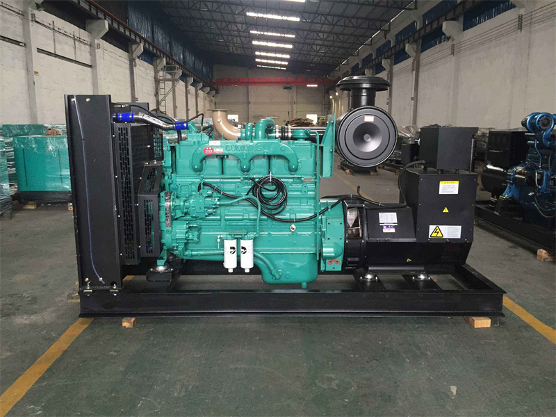 朝阳柴油发电机组过载运行时降低转速有哪些注意事项？